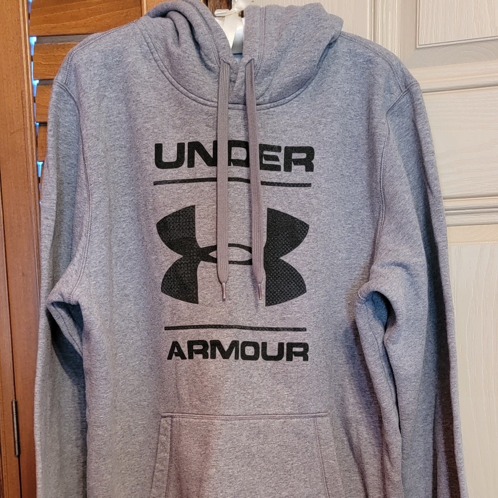 Men's Large Under Armour Sweatshirt